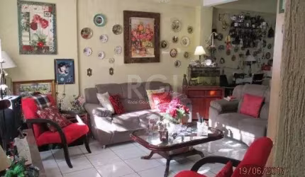 Casa com 5 dormitórios à Venda, 182 m² de R$450.000,00 por R$ 320.000,00 - Vila