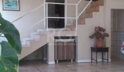 Boletto Imóveis Vende Casa com113m², 2 dormitórios, cozinha, sala , garagem para