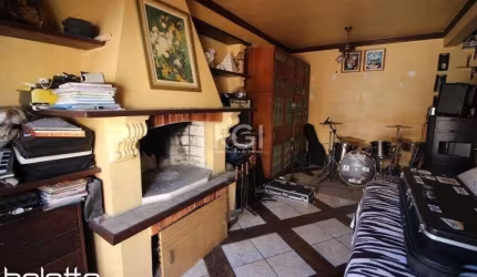 Casa Para Alugar  611 m² por R$ 16.000,00 na Vila Assunção - Porto Alegre/RS