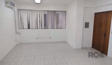 Sala  para locação R$890,00 Bairro Petrópolis 33,74 m²,ar split, elevador portar