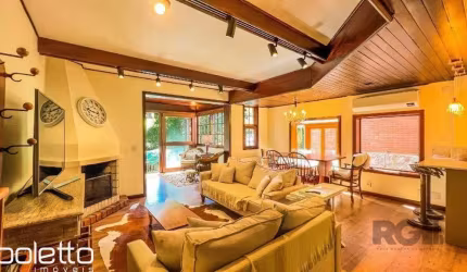 Casa Residencial para Comprar no centro de Gramado