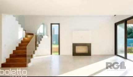 Casa para Comprar  com 4 suítes no condomínio Alphaville