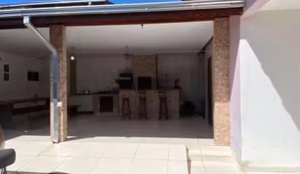 Casa térrea 3 quartos + casa 2 quartos aos fundos