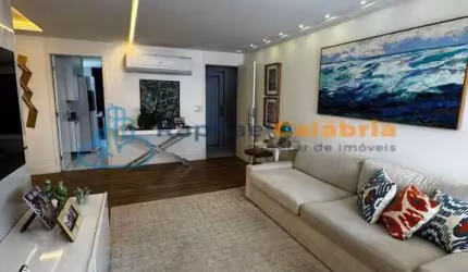 Apartamento 113m&#178; no Edf. Praia dos Jardins localizado no Poço da Panela