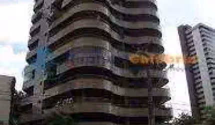 Apartamento 180m&#178; no Edf. Coronel Antônio Lucena na Tamarineira