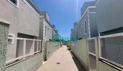 Casa em Sete Lagoas, com 3 dormitórios à venda, 80 m² por R$ 312.000 - Emília - Sete Lagoas/MG