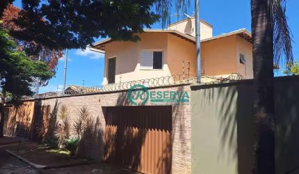 Casa em Lagoa Santa, com 3 dormitórios, 257 m² - venda por R$ 990.000 ou aluguel por R$ 6.095/mês - Joá - Lagoa Santa/MG