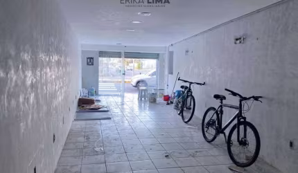 Loja duplex na Herculano Bandeira próximo a padaria Diplomata