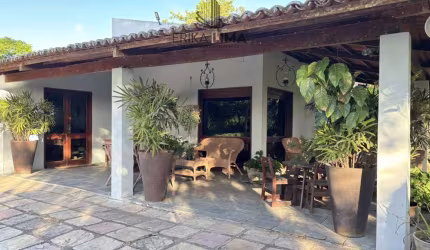 Casa 03 quartos com super área de lazer, 06 vagas