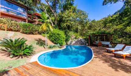 Casa com 4 quartos em condomínio em Araras, Petrópolis.