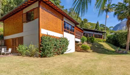 Casa com 5 quartos em condomínio em Quebra Frascos, Teresópolis.