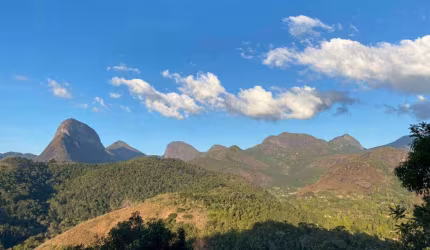 Terreno em condomínio no Cuiabá, Petrópolis.