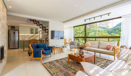 Casa com 3 quartos em condomínio em Pedro do Rio, Petrópolis.