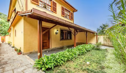 Casa com 3 quartos em Agriões, Teresópolis.
