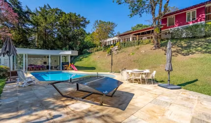 Casa com 7 quartos em condomínio em Araras, Petrópolis.