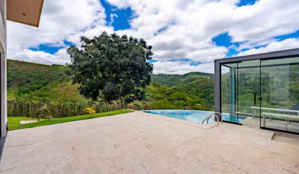 Casa com 3 quartos em Secretário, Petrópolis