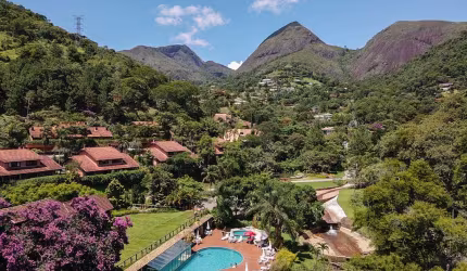 Lote em condomínio em Araras, Petrópolis.