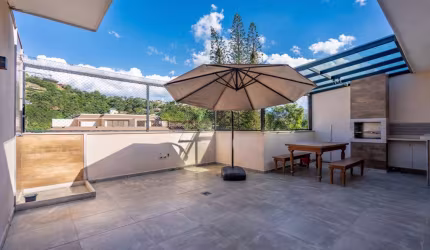 Cobertura 3 quartos em Itaipava, Petrópolis
