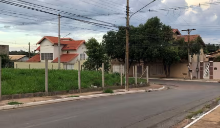 TERRENO DE ESQUINA - JARDIM MARIANA