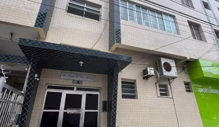 Apartamento para Venda, Ed. Presidente Kennedy no bairro Canto do Forte, localizado na cidade de Praia Grande / SP.