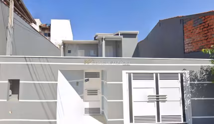 Sobrado à venda em Indaiatuba, Jardim Regina, com 3 suítes, com 250 m²