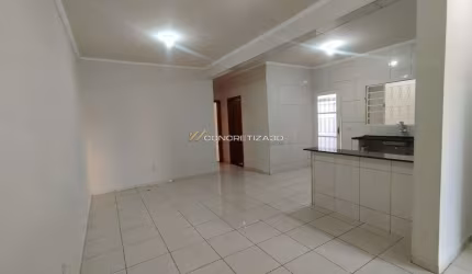 Casa à venda em Indaiatuba, Jardim Hubert, com 2 quartos, com 104.7 m²