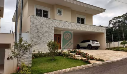 Casa em Alphaville  440 mts ,3 Suítes, Estuda Permuta até 40%! Repleta de Armários!