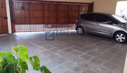 Casa com 4 quartos à venda na BENEDITO LUIZ RODRIGUES, R, Nova Petrópolis, São Bernardo do Campo, 300 m2 por R$ 1.500.000