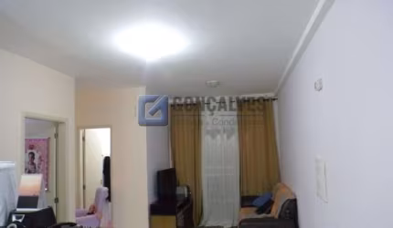 Apartamento com 2 quartos à venda na ANTONIO PINHEIRO COSTA, PC, Vila Gonçalves, São Bernardo do Campo, 48 m2 por R$ 310.000