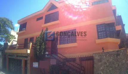 Casa com 3 quartos para alugar na BENEDITO LUIZ RODRIGUES, R, Nova Petrópolis, São Bernardo do Campo, 370 m2 por R$ 8.000