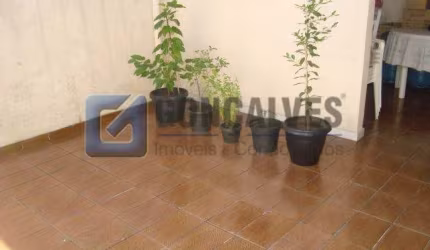 Casa com 3 quartos à venda na TRINIDAD CASADO GARZON, R, Jardim Calux, São Bernardo do Campo por R$ 510.000