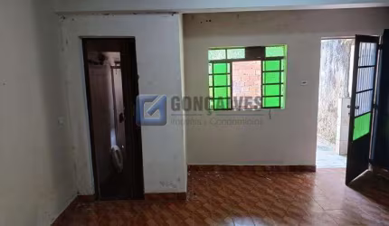Casa com 2 quartos à venda na MARIA NAKANO, R, Cooperativa, São Bernardo do Campo por R$ 320.000