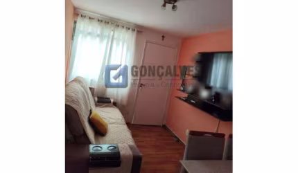 Apartamento com 2 quartos à venda na TIRADENTES (155242), R, Jardim Irajá, São Bernardo do Campo, 52 m2 por R$ 250.000