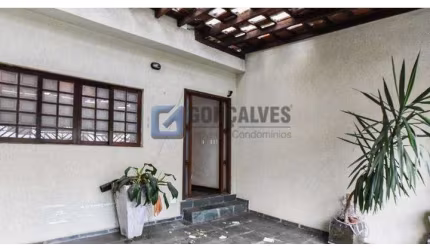 Casa com 3 quartos à venda na SENADOR MATHIAS OLIMPIO DE MELLO, R, Santa Terezinha, São Bernardo do Campo, 207 m2 por R$ 920.000