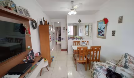 Casa em Villágio a venda com 3 quartos 1 vaga no bairro do Macuco em Santos / SP