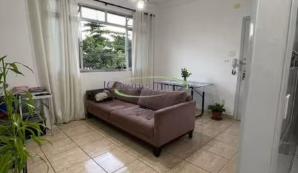 Venda de apartamento com 2 quartos no bairro do Marapé em Santos / SP