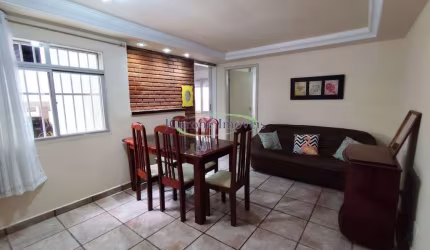 Venda de apartamento mobiliado a 1 quadra da Praia na Pompéia em Santos / SP