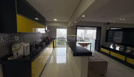 Venda de apartamento reformado e  mobiliado com 2 quartos, com Vista Mar no The Garden em Santos/SP