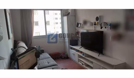 Apartamento com 2 quartos à venda na FABIO EDUARDO RAMOS ESQUIVEL, AV, Canhema, Diadema, 45 m2 por R$ 276.000