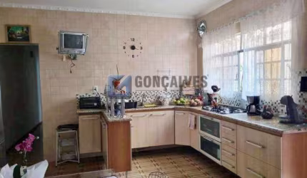 Casa com 4 quartos à venda na JOSE SALUSTIANO SANTANA, R, Mauá, São Caetano do Sul, 220 m2 por R$ 1.010.000