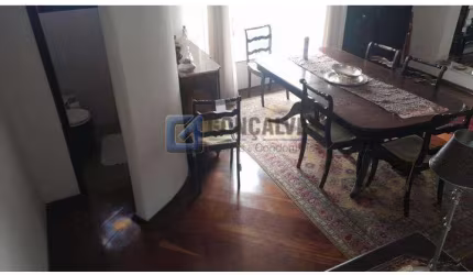 Casa com 4 quartos à venda na FRANCESCO DE MARTINI, R, Olímpico, São Caetano do Sul, 354 m2 por R$ 2.000.000