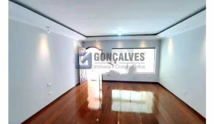 Casa com 4 quartos para alugar na GUIMARAES ROSA, R, Alves Dias, São Bernardo do Campo, 250 m2 por R$ 3.700