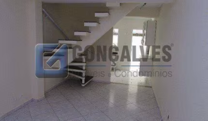 Casa com 2 quartos para alugar na WALLACE SIMONSEN, AV, Nova Petrópolis, São Bernardo do Campo, 120 m2 por R$ 1.900