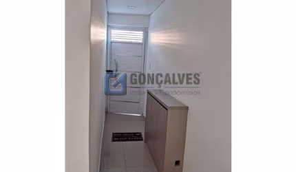 Sala comercial com 2 salas para alugar na ANHEMBI, R, Vila Curuçá, Santo André por R$ 1.800