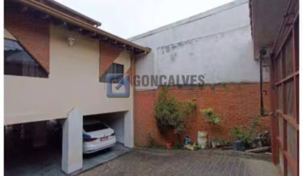 Casa com 3 quartos para alugar na VALENTIM MAGALHAES, AV, Condomínio Maracanã, Santo André, 232 m2 por R$ 3.000