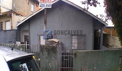 Casa com 1 quarto para alugar na DAS OLIVEIRAS, AL, Demarchi, São Bernardo do Campo por R$ 800