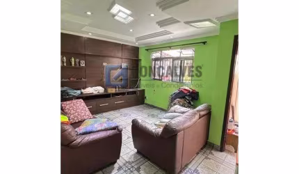Casa com 4 quartos para alugar na SAO BERNARDO DO CAMPO, AV, Jardim Aclimação, Santo André, 200 m2 por R$ 3.000