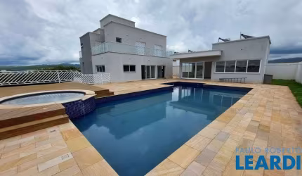 CASA EM CONDOMÍNIO - RESIDENCIAL E INDUSTRIAL CAMPO ALEGRE - MG