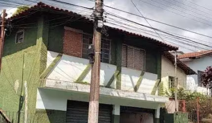 SOBRADO - PARQUE PINHEIROS - MG