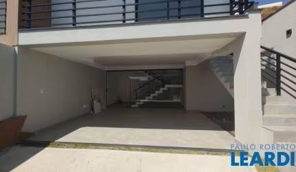 SOBRADO - RESIDENCIAL ALAMEDAS - MG